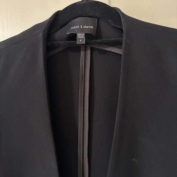 Judith & Charles cropped, collarless black blazer - size 2 - Picture 4 of 6